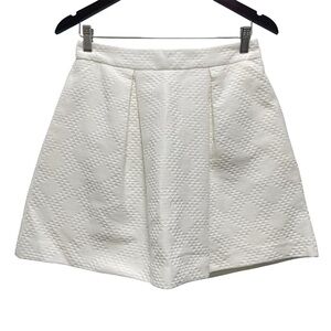 Trina Turk Textured Pleated White Mini Skirt Size 4